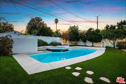 $1,749,000 | 1033 North Pass Avenue, Burbank, CA 91505