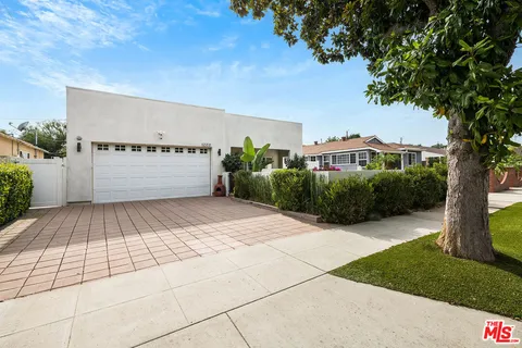 $1,749,000 | 1033 North Pass Avenue, Burbank, CA 91505
