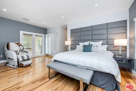 $1,749,000 | 1033 North Pass Avenue, Burbank, CA 91505