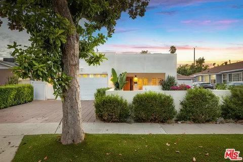 $1,749,000 | 1033 North Pass Avenue, Burbank, CA 91505