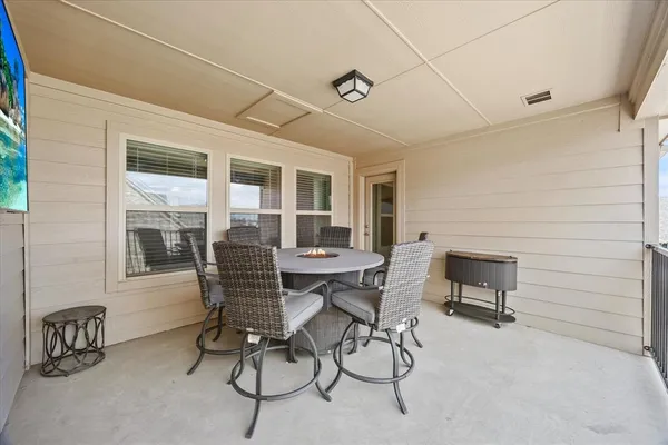 a view of a livingroom with furniture