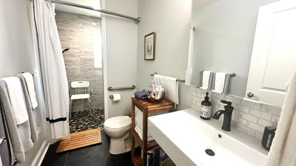 $3,680 | 7782 Ginger Lane, North Charleston, SC 29420