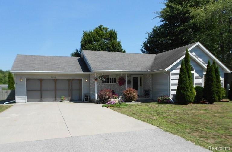 2830 Michigan Road Port Huron, MI 48060 - Photo 2 of 29 2012-08-06 21.30