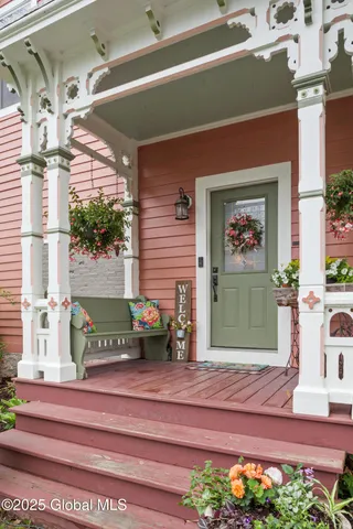 $674,900 | 255 Main Street, Schoharie, NY 12157