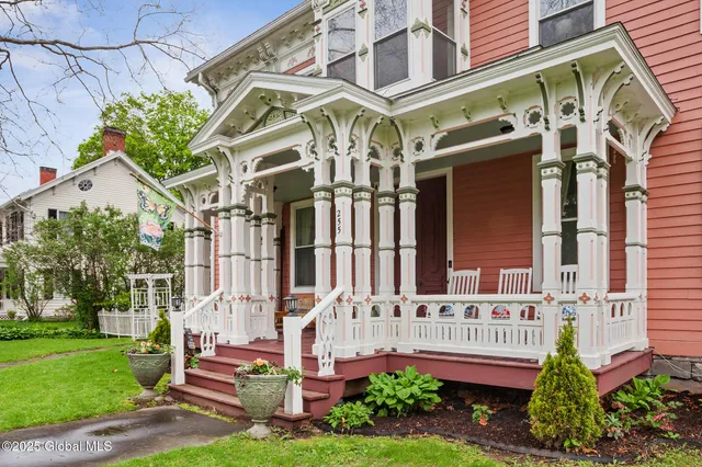 $674,900 | 255 Main Street, Schoharie, NY 12157