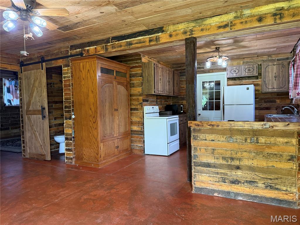 151 West Doc Lin Drive Sparta, IL 62286 - Photo 3 of 23