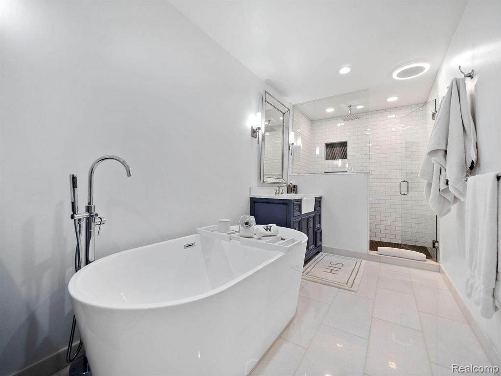 4252 Derry Road Bloomfield Hills, MI 48302 - Photo 20 of 36