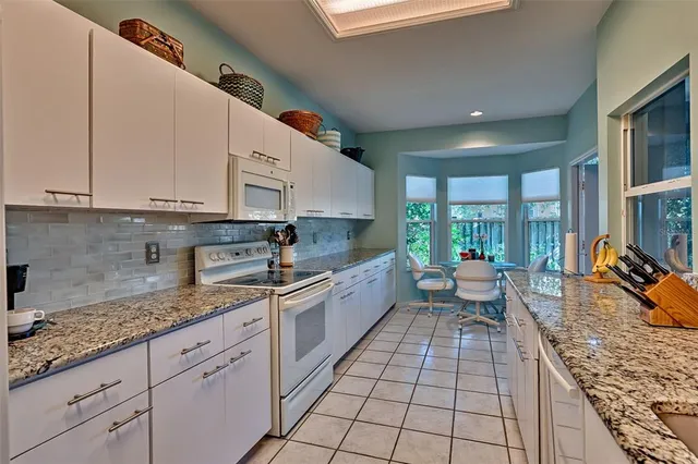 $385,000 | 4249 Northwest 37th Terrace, Gainesville, FL 32605