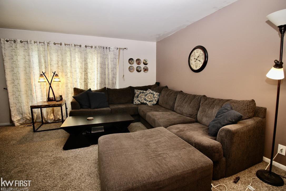 6302 Rustic Ridge Trail Grand Blanc, MI 48439 - Photo 8 of 36 50048978-8.JPG