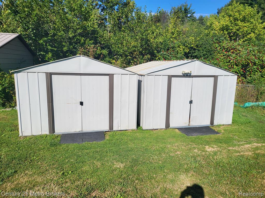 1439 East Stanley Road Mount Morris, MI 48458 - Photo 27 of 33