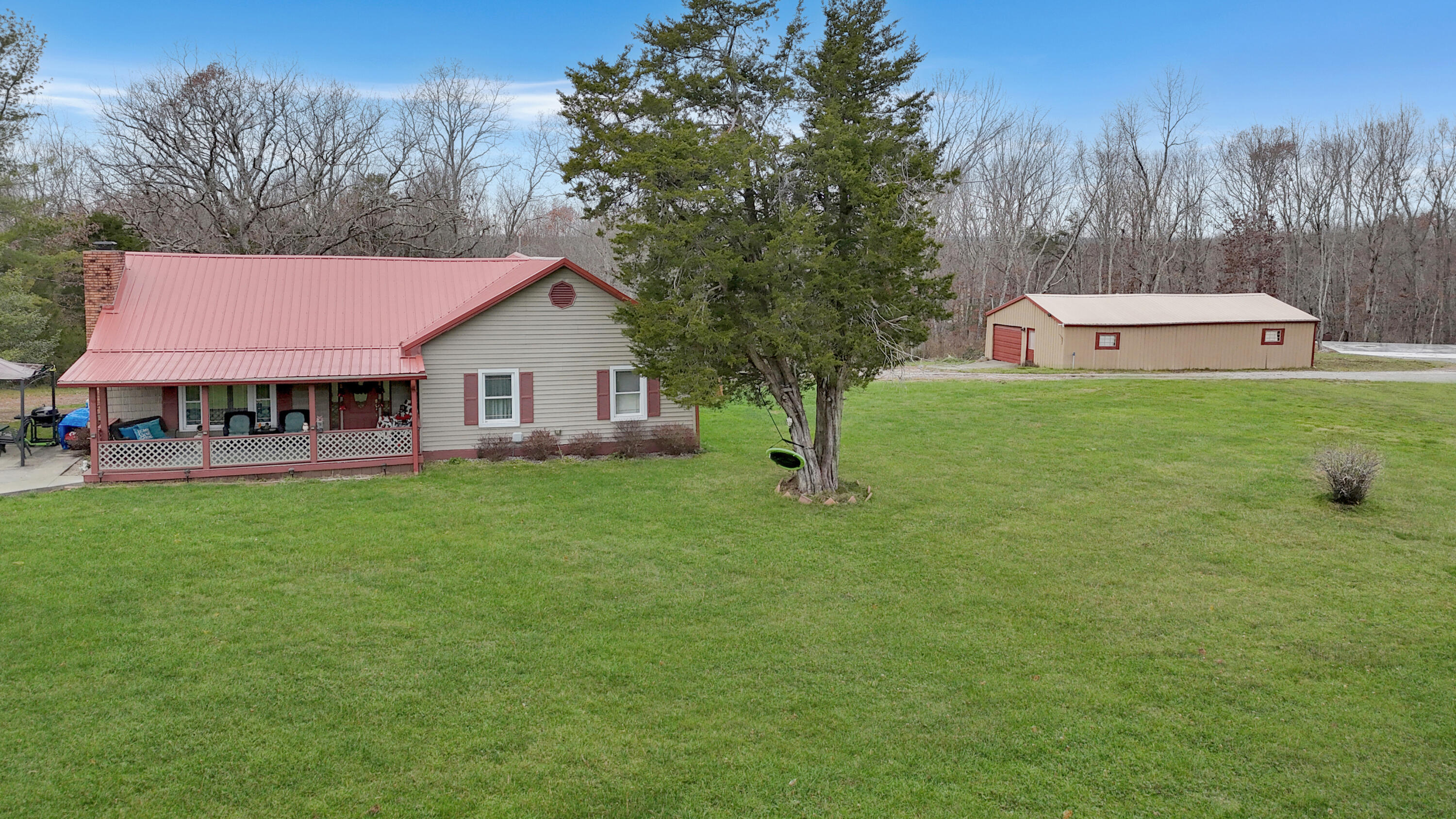 705 Oil Springs Road Winchester, KY 40391 - Photo 2 of 70 DJI_20241213152705_0068_D