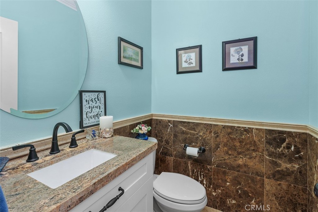 13337 Hunt Club Drive Rancho Cucamonga, CA 91739 - Photo 16 of 45 Powder room