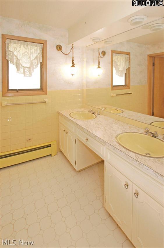 5365 Hauserman Road Cleveland, OH 44130 - Photo 13 of 24 Gallery Image 13