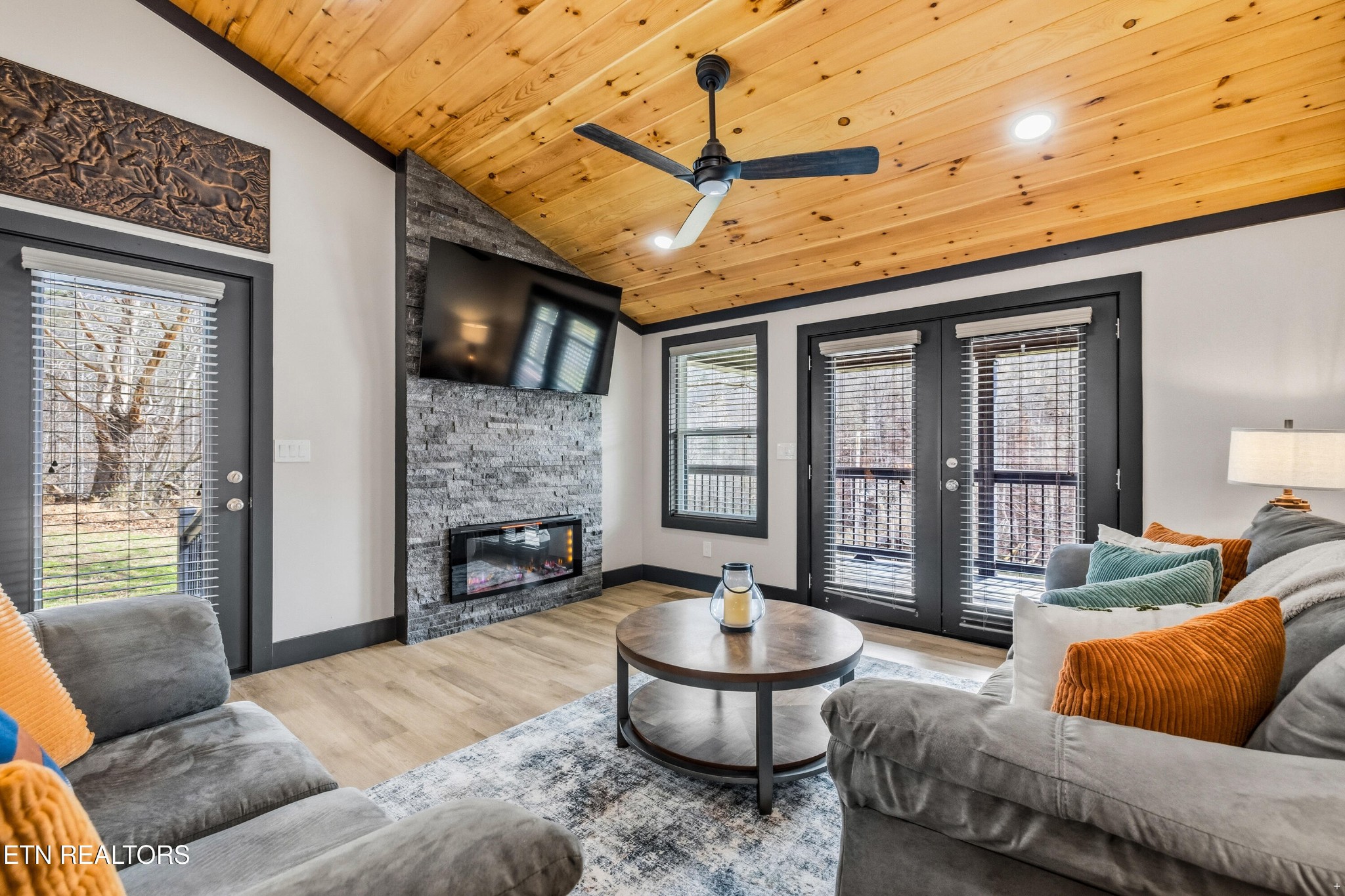 2359 Grassy Branch Road Sevierville, TN 37876 - Photo 5 of 48 Gallery Image 5