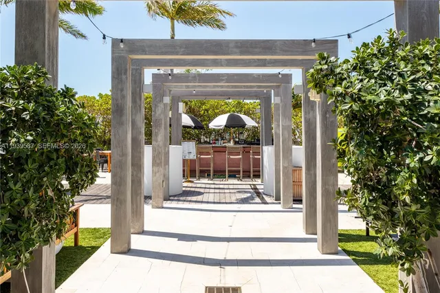 a view of entrance door of the house