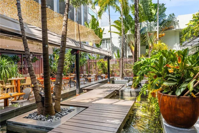a view of a storage & utility room