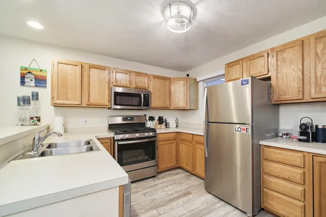 $469,900 | 84 Charter Court, Manistee, MI 49660