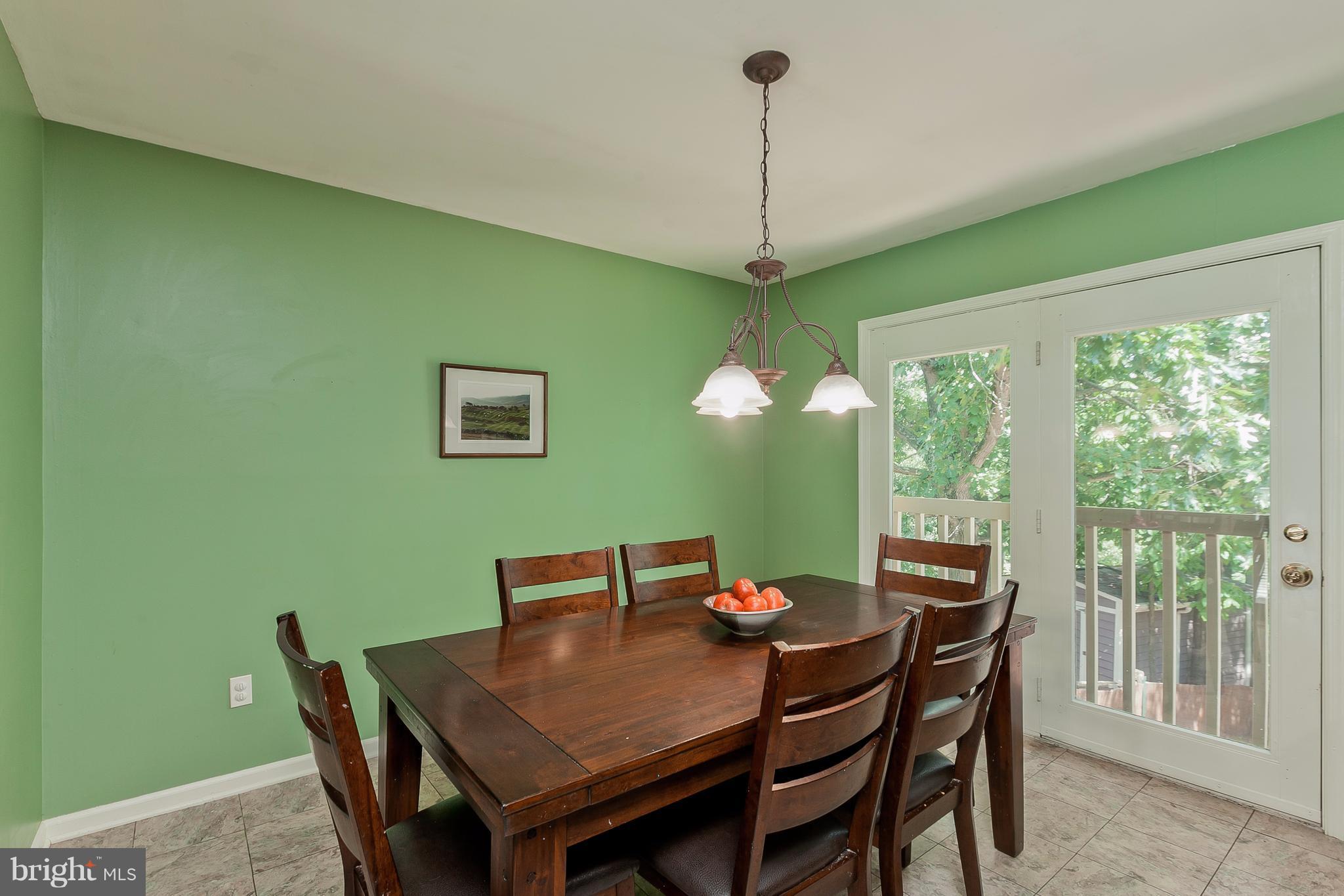 10627 Old Barn Road New Market, MD 21774 - Photo 9 of 30 Dining Room
