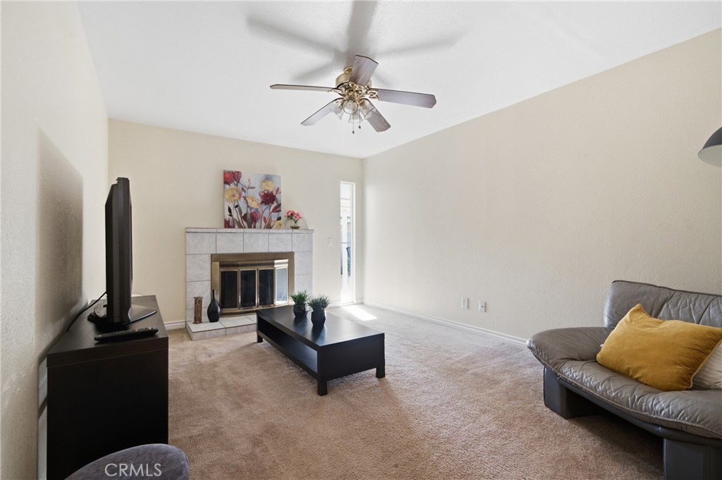 3979 Havenhurst Avenue Riverside, CA 92507 - Photo 7 of 25