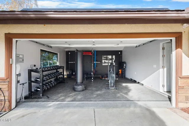 a view of livingroom with furniture