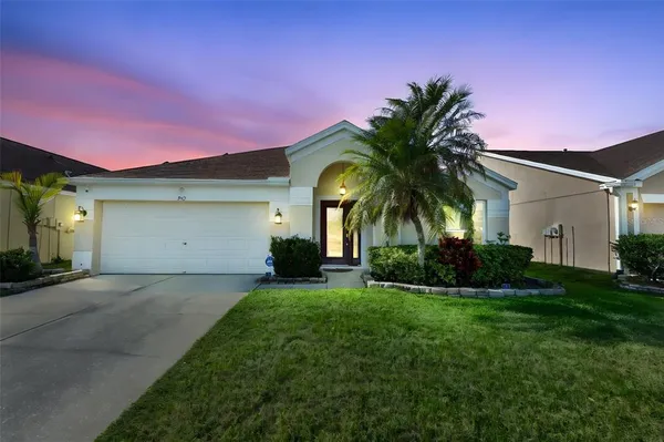 $385,000 | 942 Ridge Haven Drive, Brandon, FL 33511