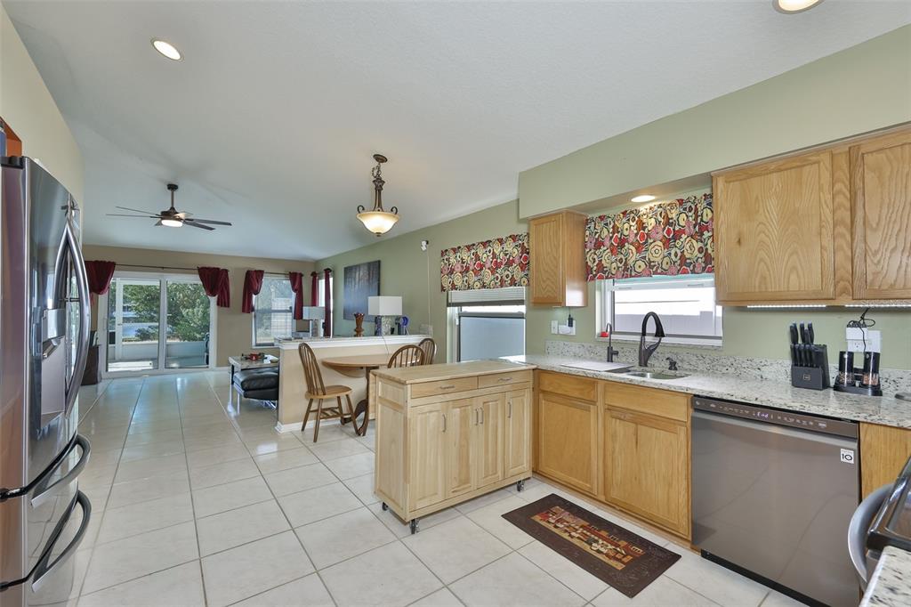 942 Ridge Haven Drive Brandon, FL 33511 - Photo 13 of 37