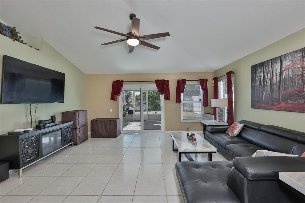 942 Ridge Haven Drive Brandon, FL 33511 - Photo 19 of 37