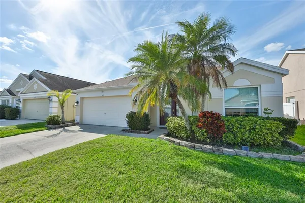 $385,000 | 942 Ridge Haven Drive, Brandon, FL 33511