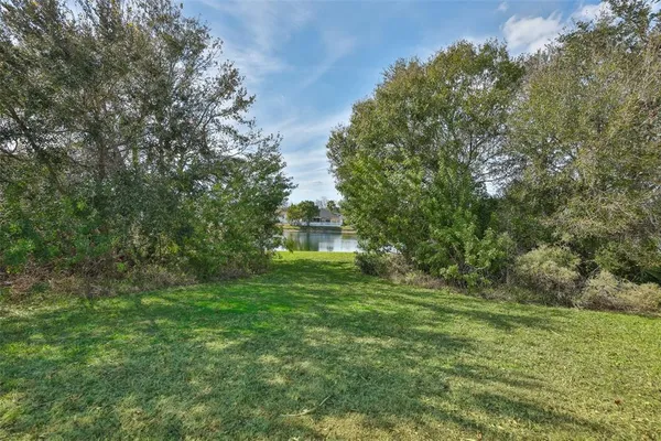 $385,000 | 942 Ridge Haven Drive, Brandon, FL 33511