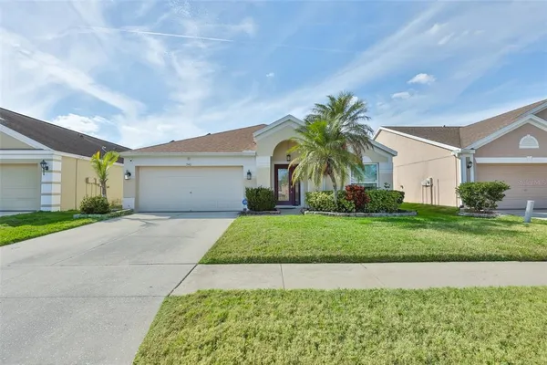 $385,000 | 942 Ridge Haven Drive, Brandon, FL 33511