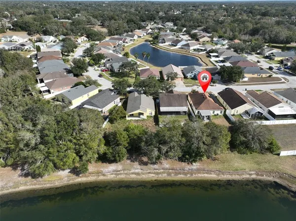 $385,000 | 942 Ridge Haven Drive, Brandon, FL 33511