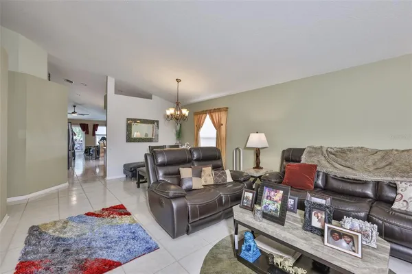 $385,000 | 942 Ridge Haven Drive, Brandon, FL 33511