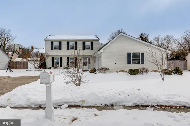 $599,900 | 45 Stratford Lane, Mount Laurel, NJ 08054