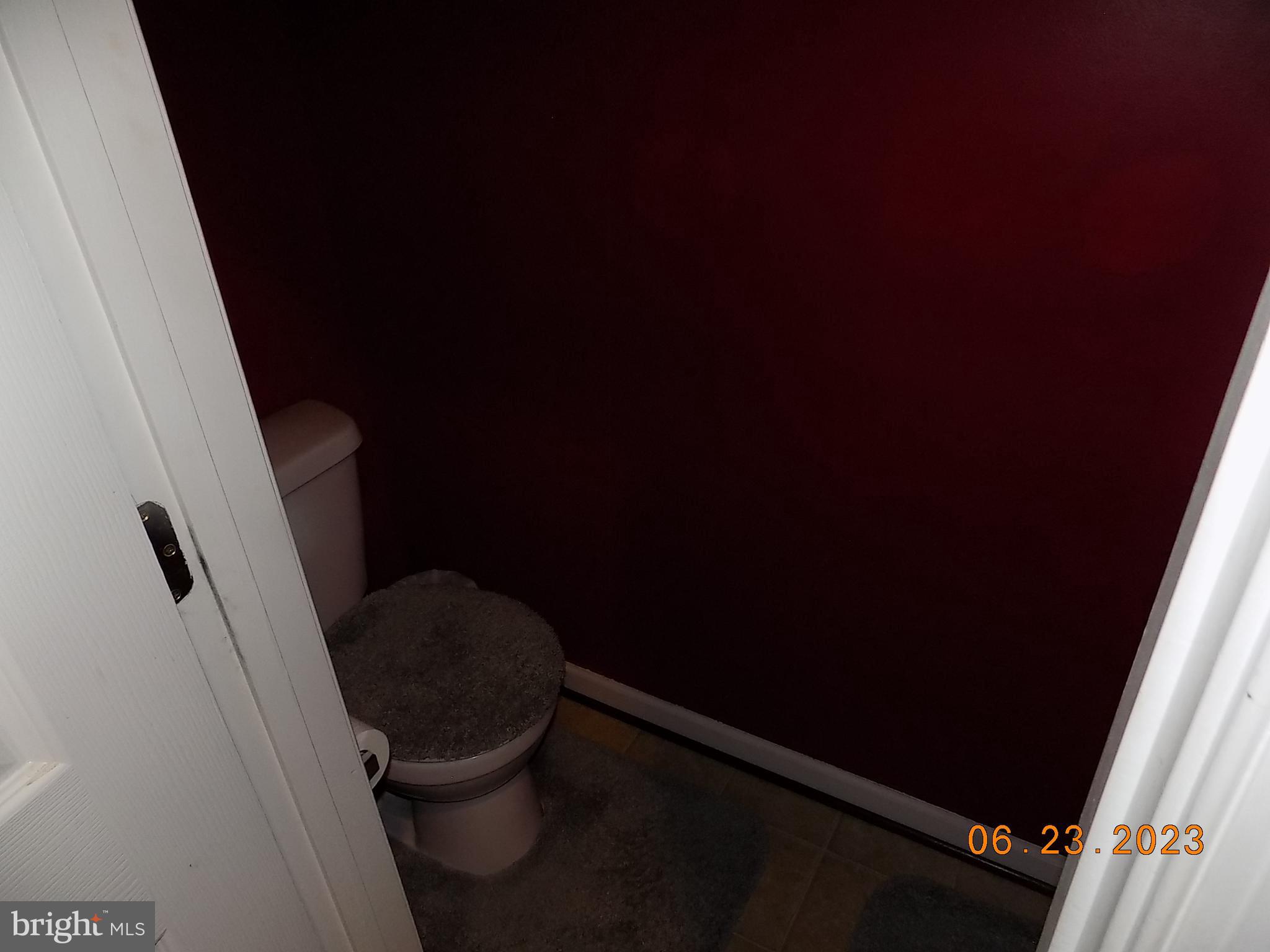 9659 Davison Road Middle River, MD 21220 - Photo 11 of 34 Powder Room