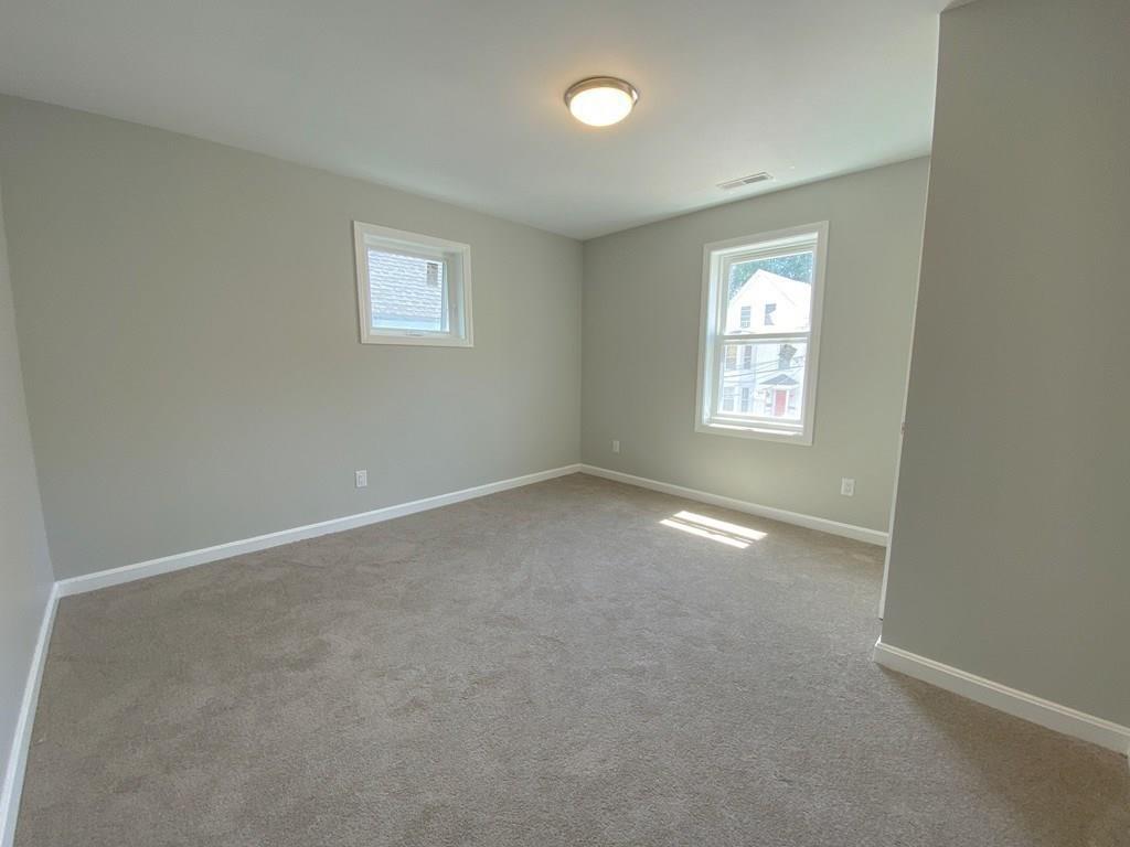 19 Observatory Avenue Haverhill, MA 01832 - Photo 10 of 17
