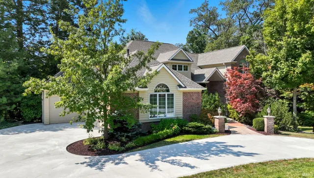 $823,000 | 7609 Billingsley Woods, Fort Wayne, IN 46804