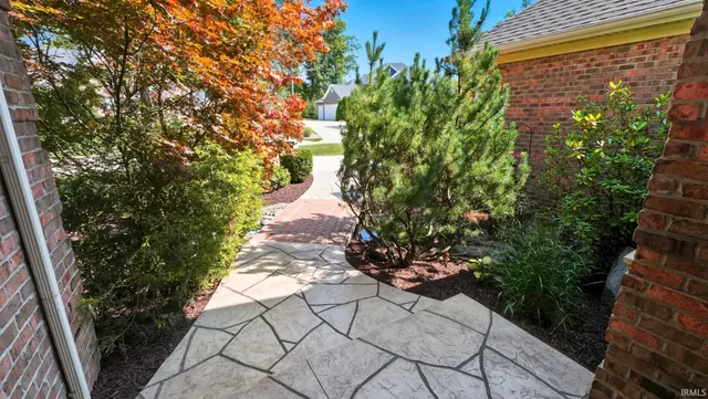 $823,000 | 7609 Billingsley Woods, Fort Wayne, IN 46804