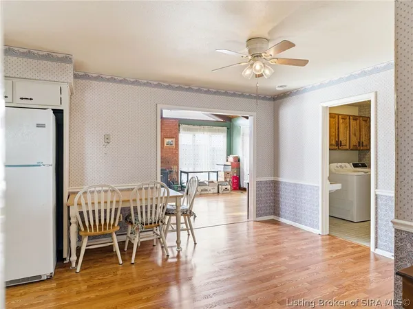 $1 | 205 Crestwood Drive, Madison, IN 47250