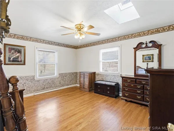 $1 | 205 Crestwood Drive, Madison, IN 47250