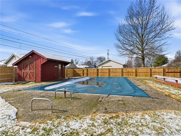 $1 | 205 Crestwood Drive, Madison, IN 47250