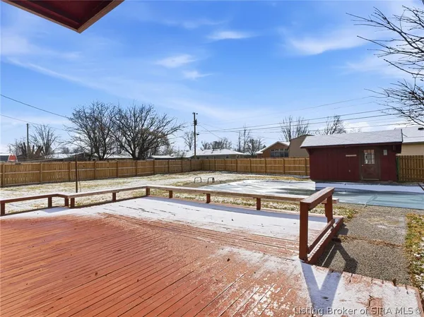 $1 | 205 Crestwood Drive, Madison, IN 47250