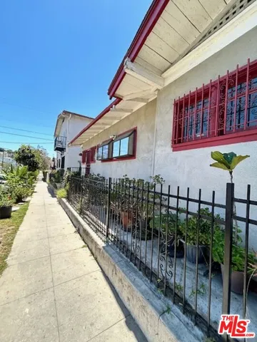 $1,650,000 | 150 North Coronado Street, Los Angeles, CA 90026