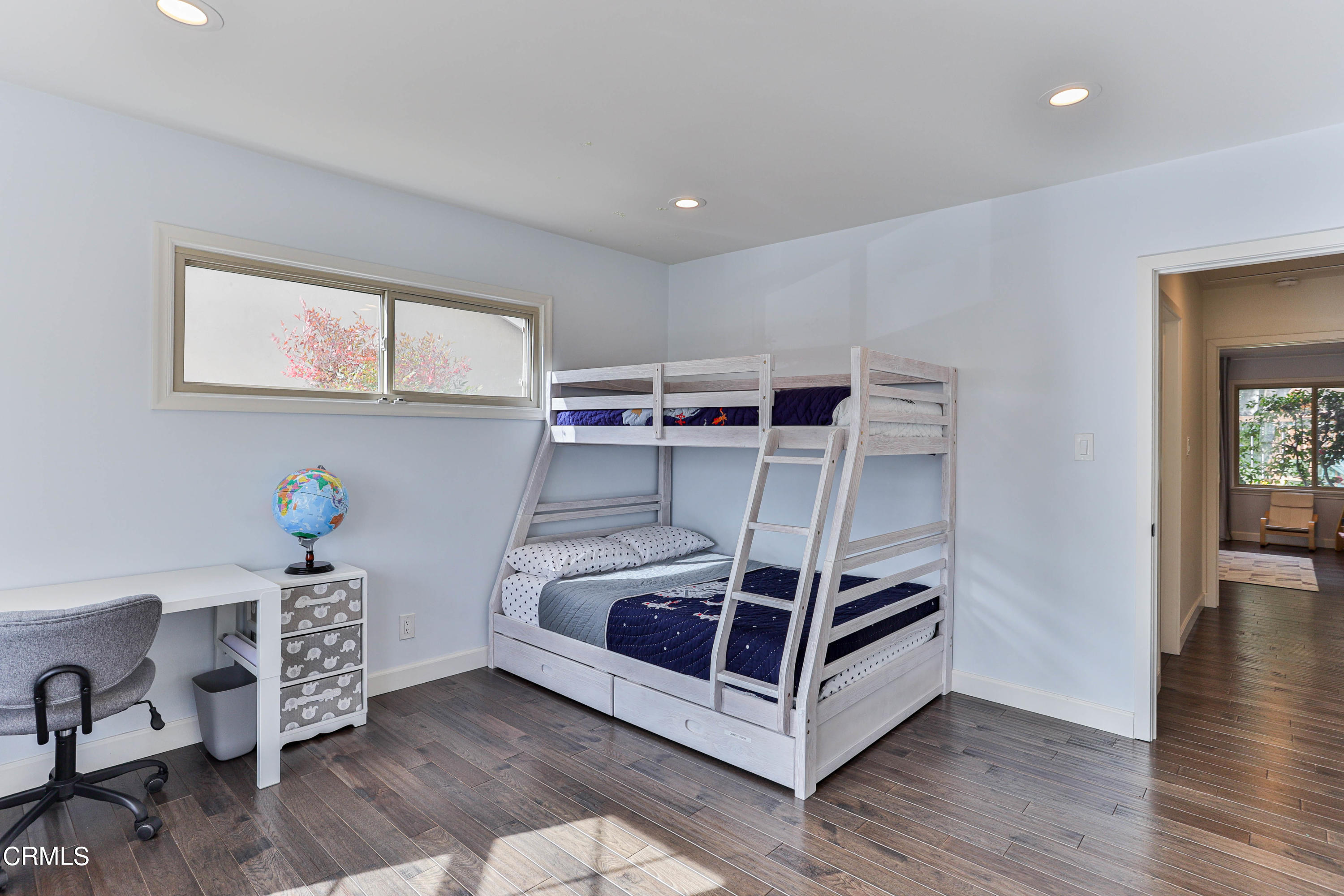 911 Flanders Road La Canada Flintridge, CA 91011 - Photo 19 of 37 37