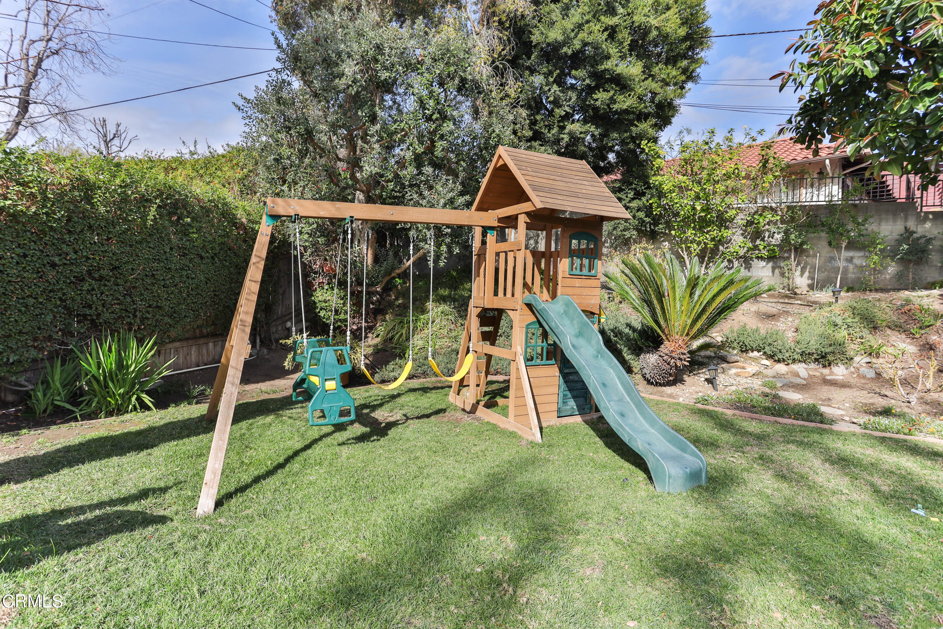 911 Flanders Road La Canada Flintridge, CA 91011 - Photo 32 of 37 48