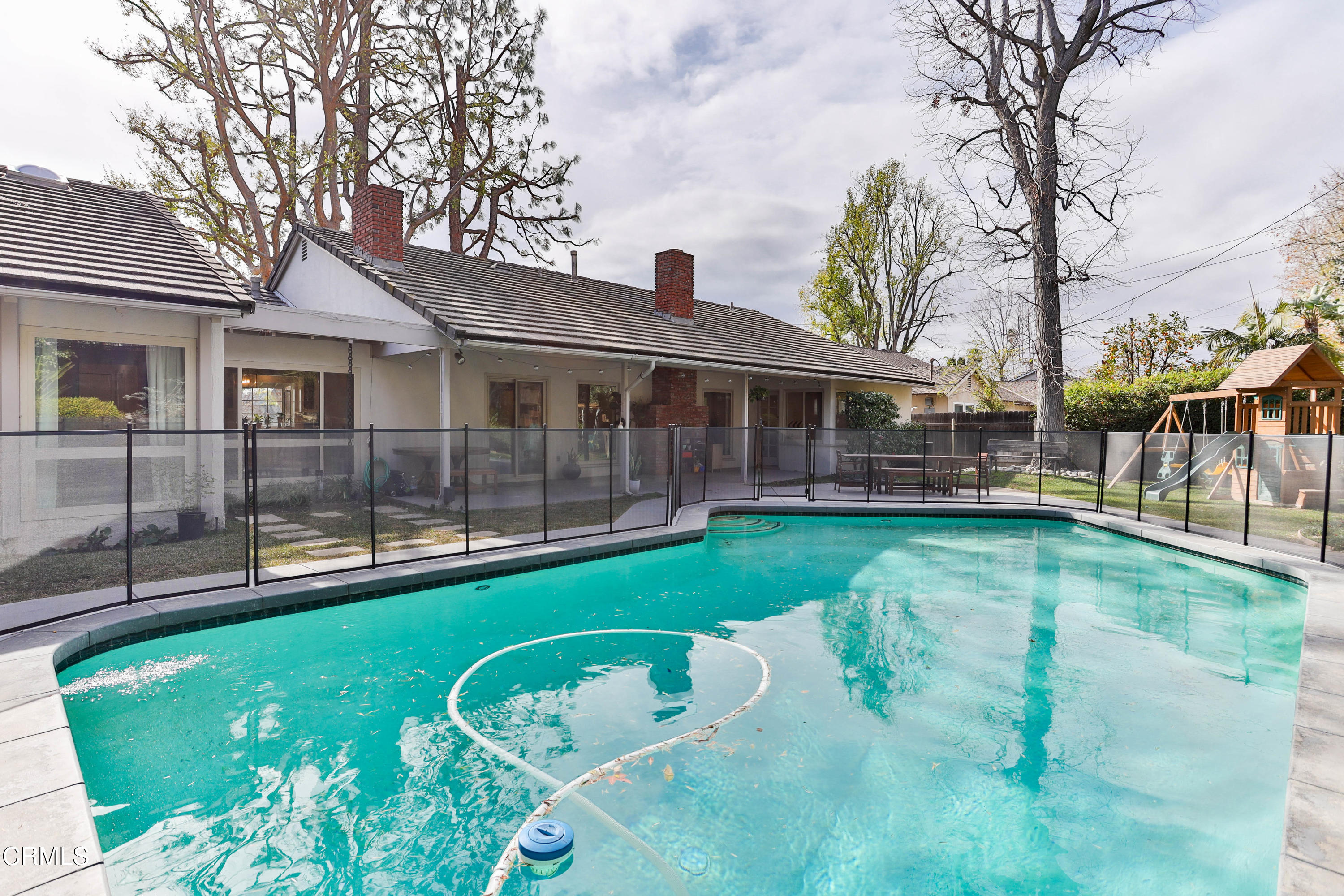 911 Flanders Road La Canada Flintridge, CA 91011 - Photo 35 of 37 53