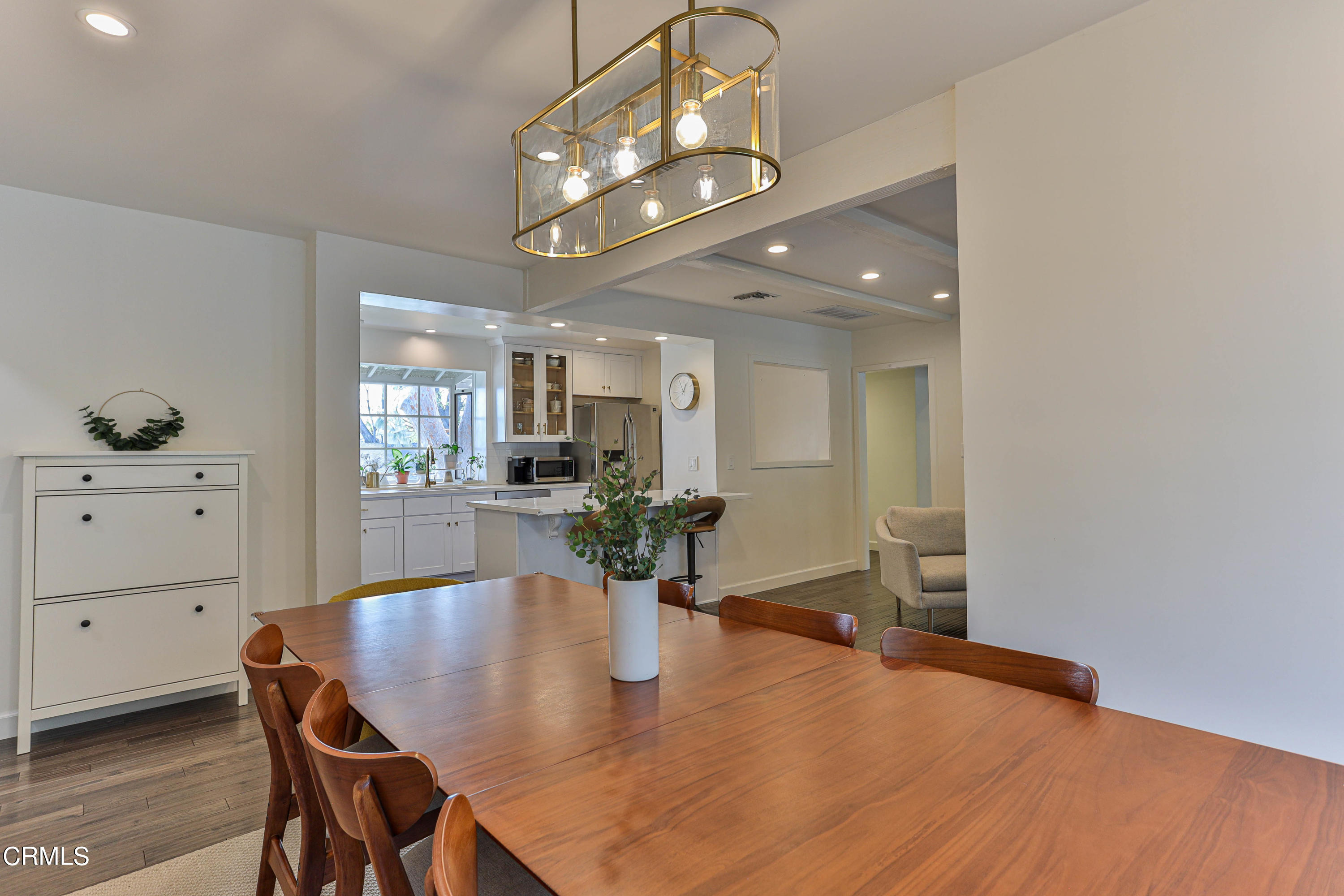 911 Flanders Road La Canada Flintridge, CA 91011 - Photo 10 of 37 23