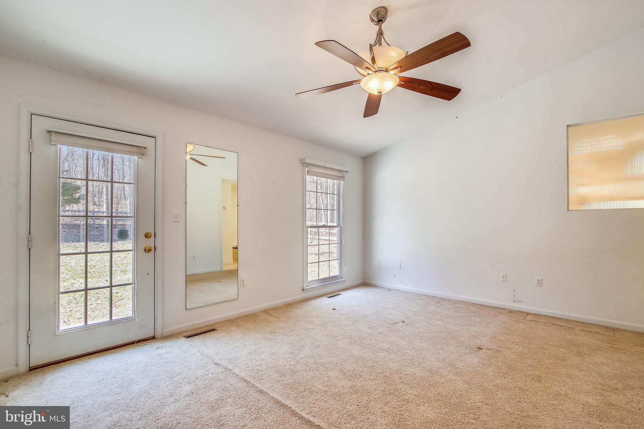 6512 Putman Road Thurmont, MD 21788 - Photo 27 of 47 Primary Bedroom