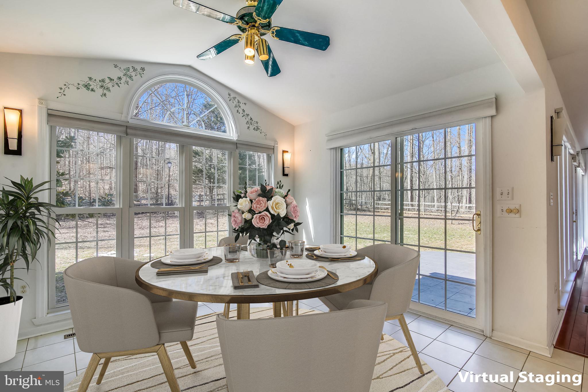 Breakfast Room Virtual Staged