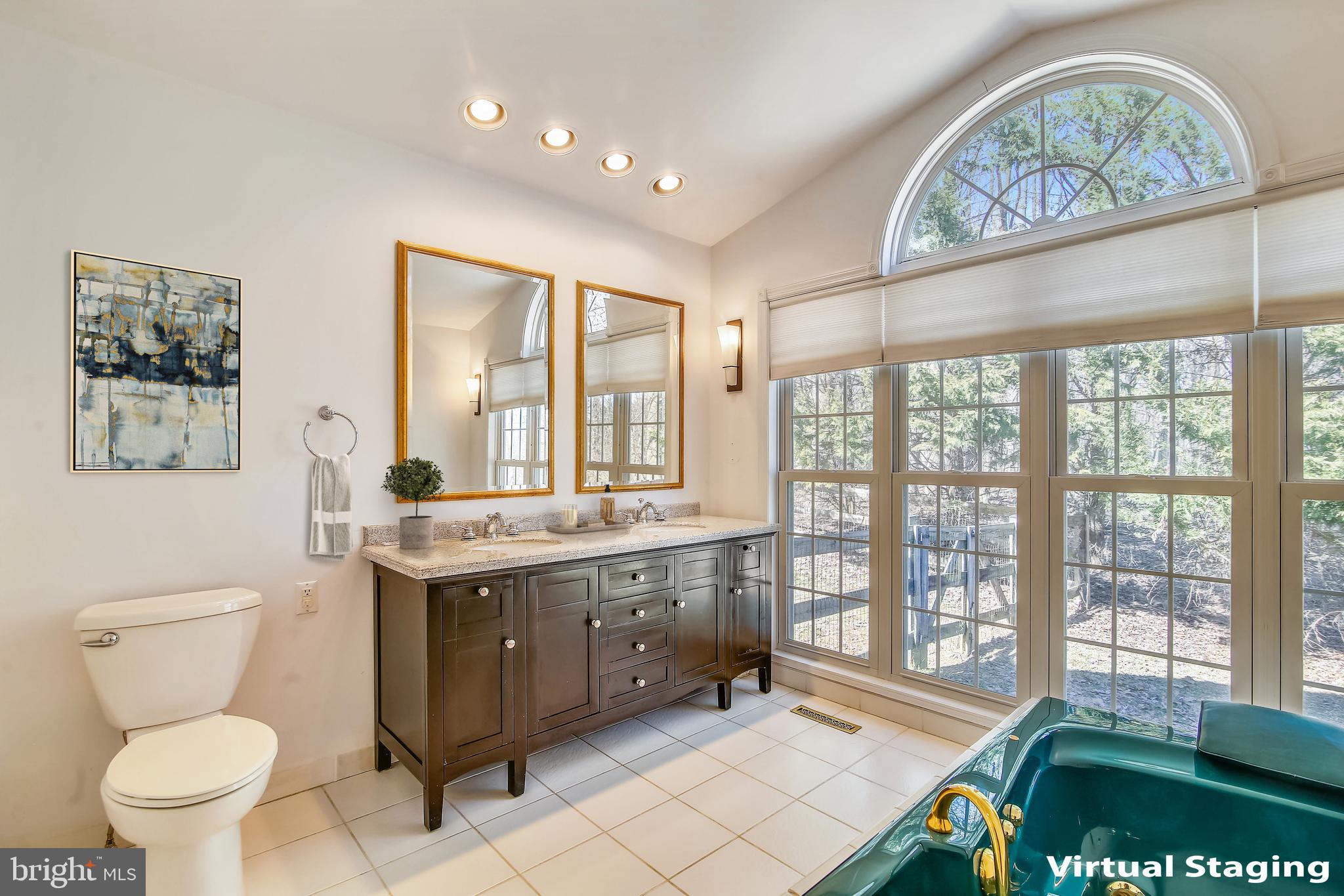 6512 Putman Road Thurmont, MD 21788 - Photo 8 of 47 Primary Bath Virtual Staged