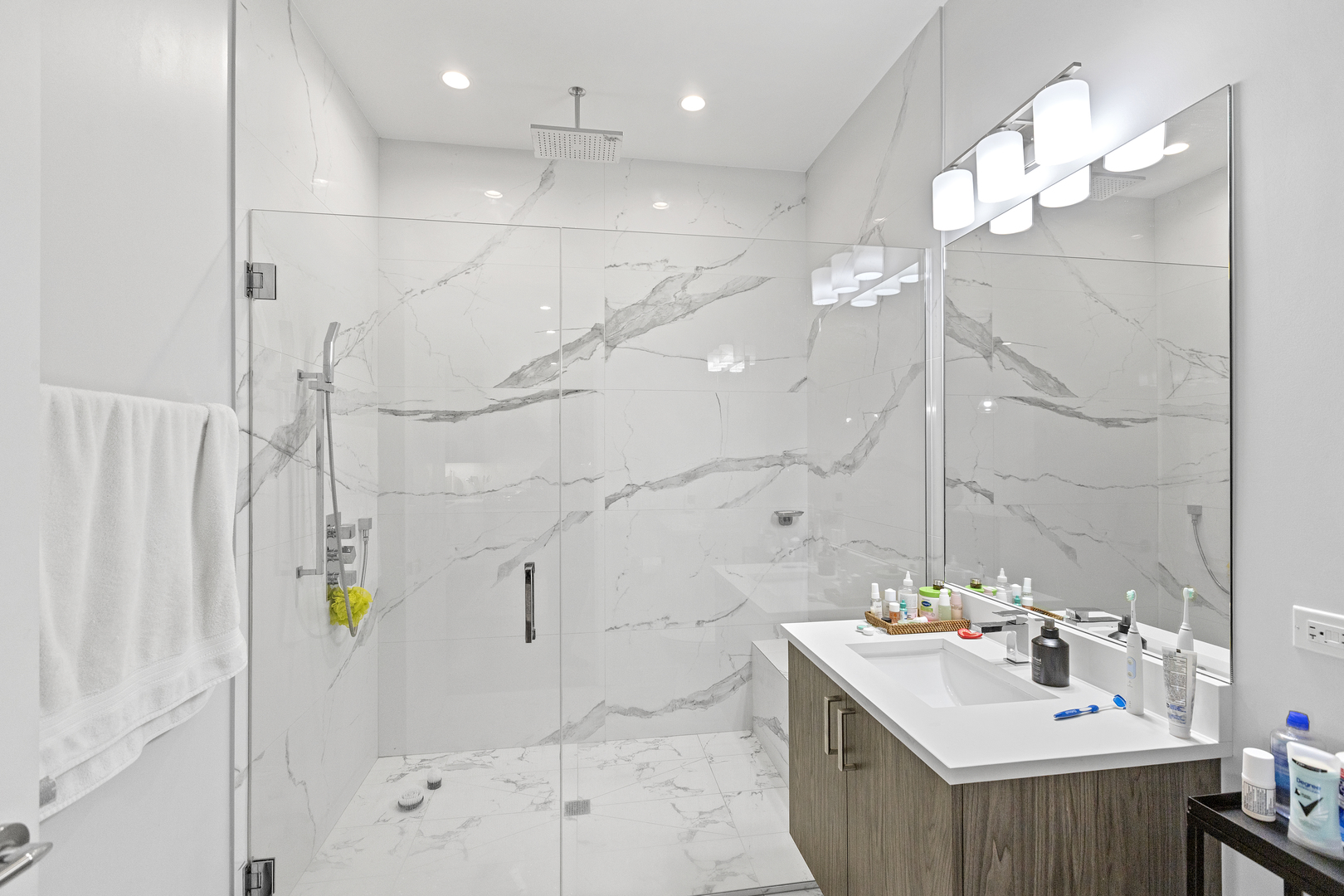 2217 West Madison Street, Unit 214 Chicago, IL 60612 - Photo 11 of 20